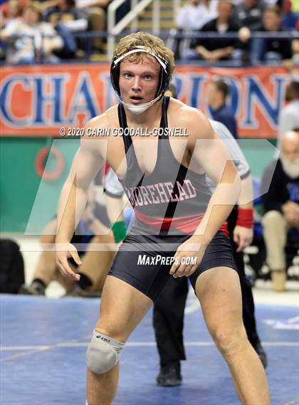 Thumbnail 1 in NCHSAA Wrestling Championship (Finals 170 lb) photogallery.