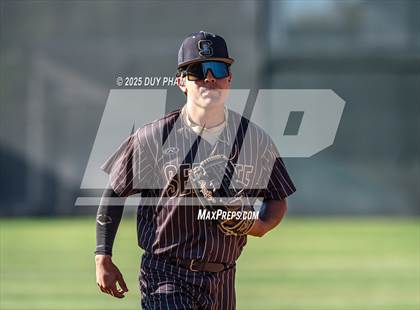 Thumbnail 2 in Mater Dei @ Servite photogallery.