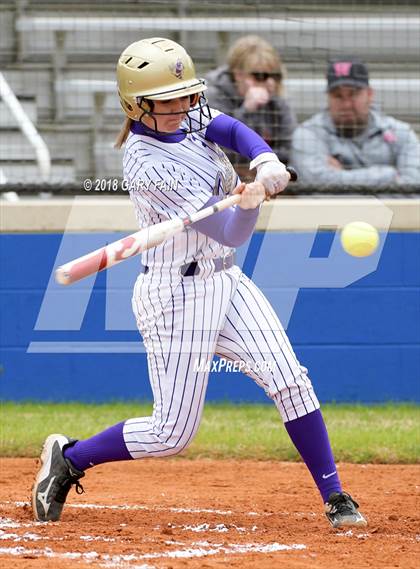 Thumbnail 2 in Grundy County vs Silverdale Academy photogallery.