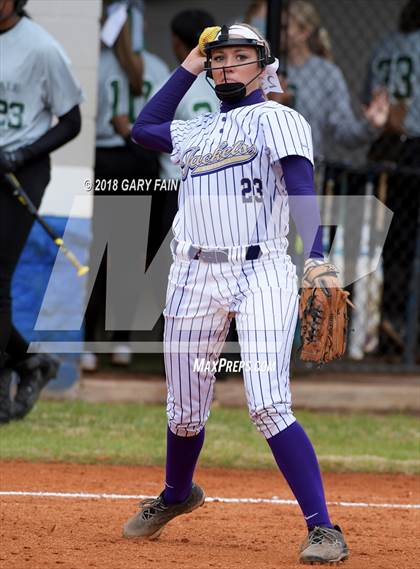 Thumbnail 2 in Grundy County vs Silverdale Academy photogallery.