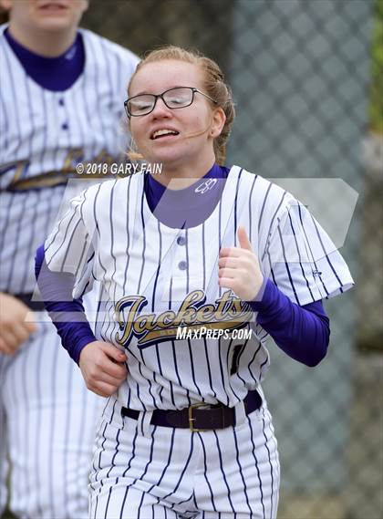 Thumbnail 1 in Grundy County vs Silverdale Academy photogallery.