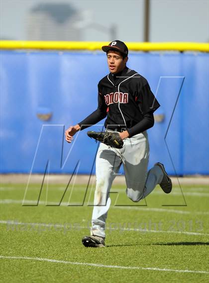 Thumbnail 1 in Pomona @ Valor Christian photogallery.