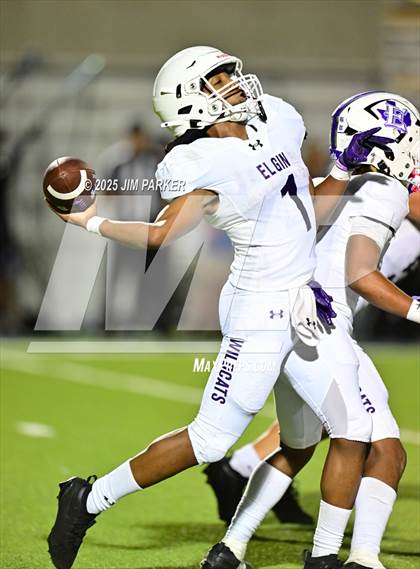 Thumbnail 1 in Elgin @ Pflugerville photogallery.