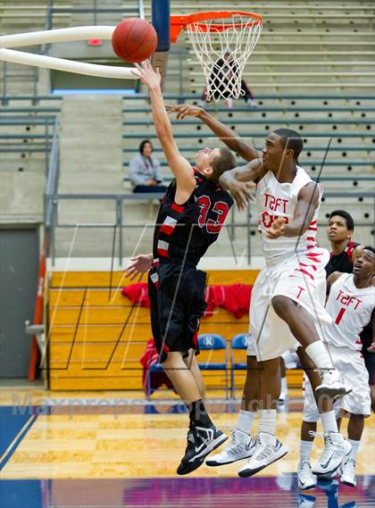 Thumbnail 2 in Stevens @ Taft photogallery.