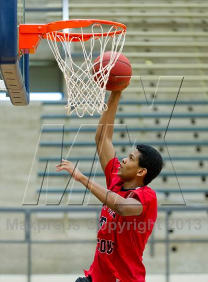 Thumbnail 2 in Stevens @ Taft photogallery.