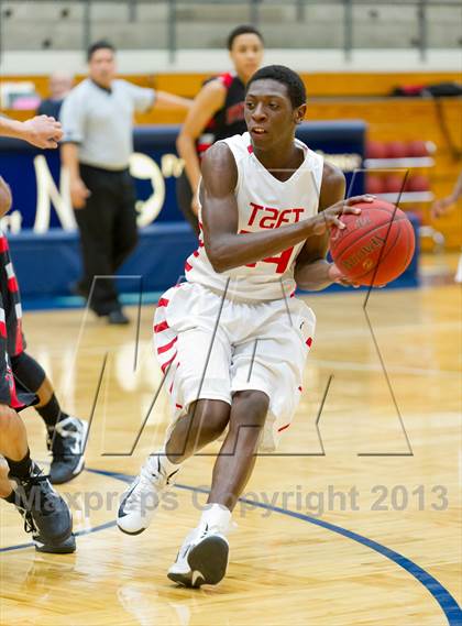 Thumbnail 3 in Stevens @ Taft photogallery.