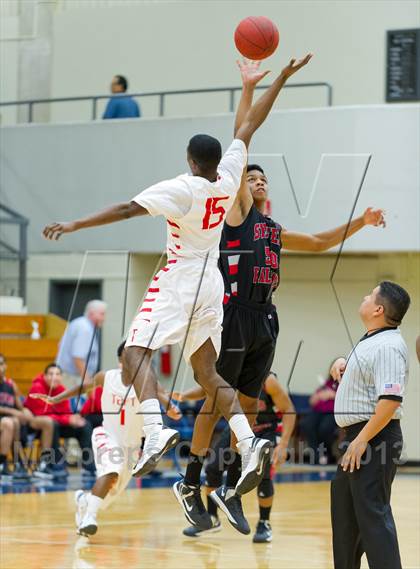 Thumbnail 2 in Stevens @ Taft photogallery.