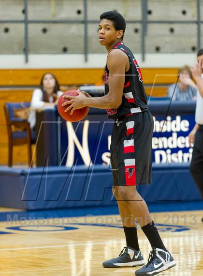 Thumbnail 1 in Stevens @ Taft photogallery.