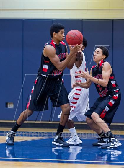 Thumbnail 1 in Stevens @ Taft photogallery.