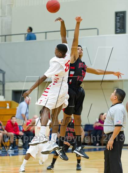 Thumbnail 3 in Stevens @ Taft photogallery.