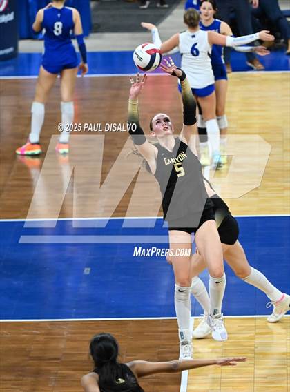 Thumbnail 2 in Rock Canyon vs. Chaparral (CHSAA 5A Semi-Final) photogallery.