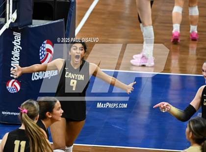 Thumbnail 2 in Rock Canyon vs. Chaparral (CHSAA 5A Semi-Final) photogallery.