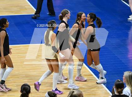 Thumbnail 2 in Rock Canyon vs. Chaparral (CHSAA 5A Semi-Final) photogallery.