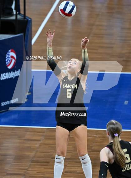 Thumbnail 2 in Rock Canyon vs. Chaparral (CHSAA 5A Semi-Final) photogallery.