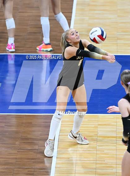 Thumbnail 1 in Rock Canyon vs. Chaparral (CHSAA 5A Semi-Final) photogallery.