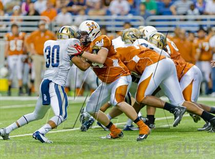 Thumbnail 1 in Madison vs. O'Connor (UIL 5A Division 1 Quarterfinal Playoff) photogallery.