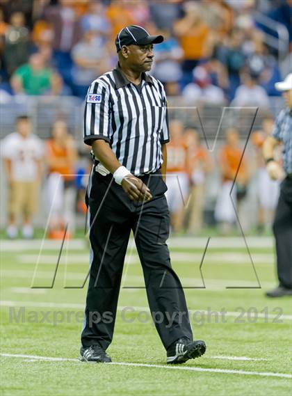 Thumbnail 2 in Madison vs. O'Connor (UIL 5A Division 1 Quarterfinal Playoff) photogallery.