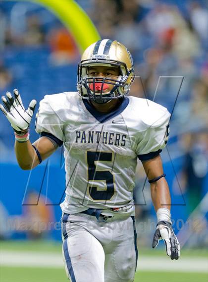 Thumbnail 1 in Madison vs. O'Connor (UIL 5A Division 1 Quarterfinal Playoff) photogallery.