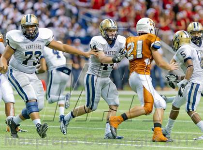 Thumbnail 1 in Madison vs. O'Connor (UIL 5A Division 1 Quarterfinal Playoff) photogallery.