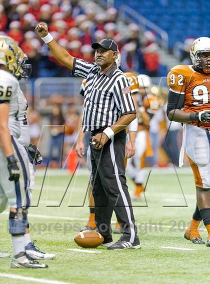 Thumbnail 1 in Madison vs. O'Connor (UIL 5A Division 1 Quarterfinal Playoff) photogallery.