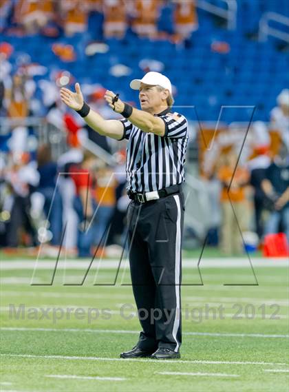 Thumbnail 2 in Madison vs. O'Connor (UIL 5A Division 1 Quarterfinal Playoff) photogallery.