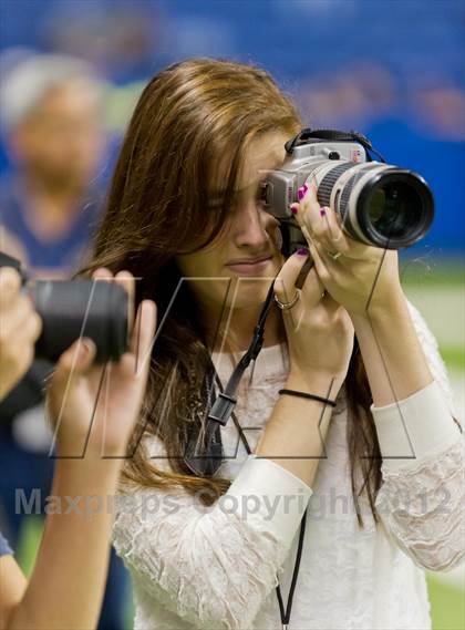 Thumbnail 1 in Madison vs. O'Connor (UIL 5A Division 1 Quarterfinal Playoff) photogallery.