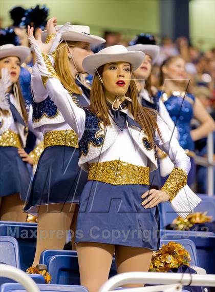 Thumbnail 3 in Madison vs. O'Connor (UIL 5A Division 1 Quarterfinal Playoff) photogallery.