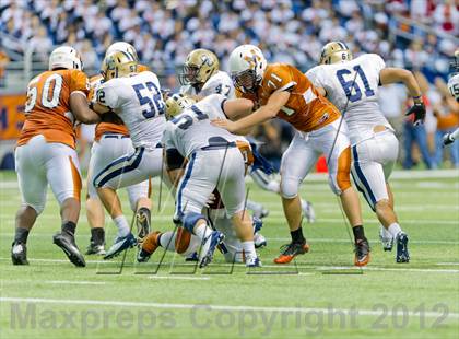 Thumbnail 2 in Madison vs. O'Connor (UIL 5A Division 1 Quarterfinal Playoff) photogallery.