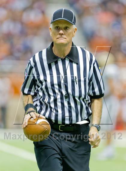 Thumbnail 1 in Madison vs. O'Connor (UIL 5A Division 1 Quarterfinal Playoff) photogallery.