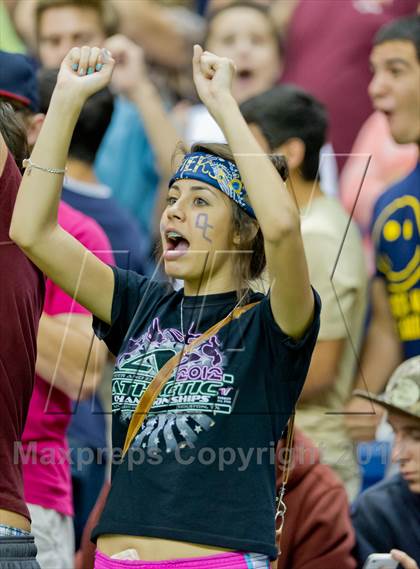 Thumbnail 2 in Madison vs. O'Connor (UIL 5A Division 1 Quarterfinal Playoff) photogallery.