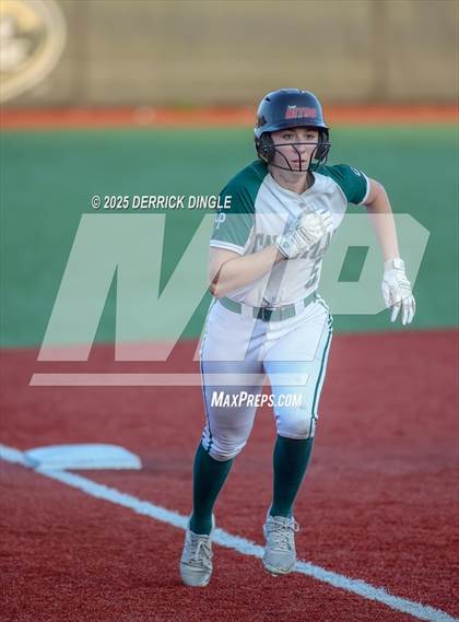 Thumbnail 2 in Babylon vs Carle Place (NYSPHSAA Class B Quarterfinal)  photogallery.