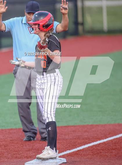 Thumbnail 2 in Babylon vs Carle Place (NYSPHSAA Class B Quarterfinal)  photogallery.