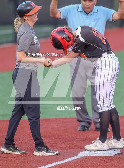 Thumbnail 3 in Babylon vs Carle Place (NYSPHSAA Class B Quarterfinal)  photogallery.