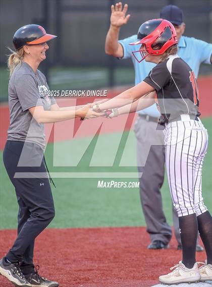 Thumbnail 1 in Babylon vs Carle Place (NYSPHSAA Class B Quarterfinal)  photogallery.