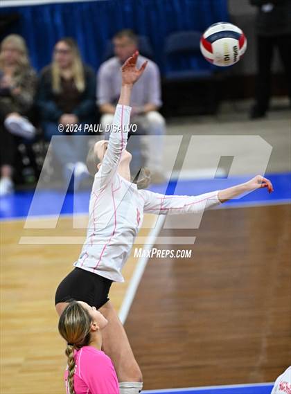 Thumbnail 2 in Battle Mountain vs. Palmer Ridge (CHSAA 4A 2nd Round) photogallery.