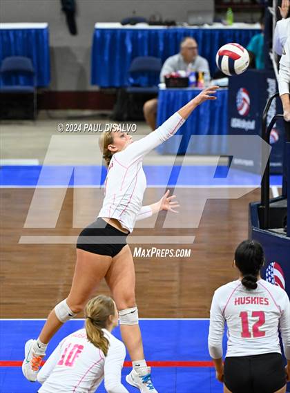 Thumbnail 2 in Battle Mountain vs. Palmer Ridge (CHSAA 4A 2nd Round) photogallery.