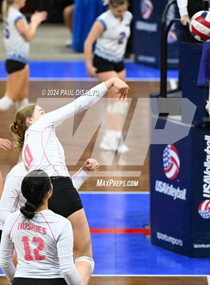 Thumbnail 1 in Battle Mountain vs. Palmer Ridge (CHSAA 4A 2nd Round) photogallery.