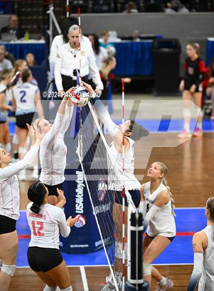 Thumbnail 1 in Battle Mountain vs. Palmer Ridge (CHSAA 4A 2nd Round) photogallery.