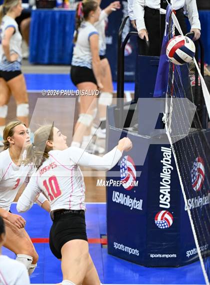 Thumbnail 2 in Battle Mountain vs. Palmer Ridge (CHSAA 4A 2nd Round) photogallery.