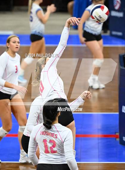 Thumbnail 3 in Battle Mountain vs. Palmer Ridge (CHSAA 4A 2nd Round) photogallery.