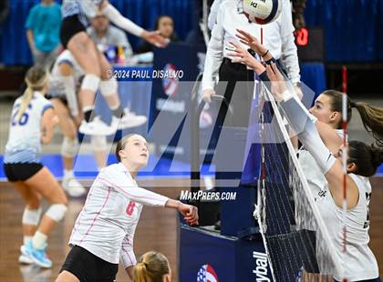 Thumbnail 2 in Battle Mountain vs. Palmer Ridge (CHSAA 4A 2nd Round) photogallery.