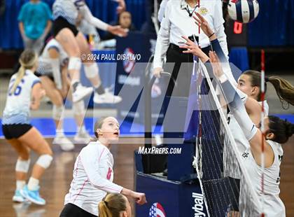 Thumbnail 3 in Battle Mountain vs. Palmer Ridge (CHSAA 4A 2nd Round) photogallery.