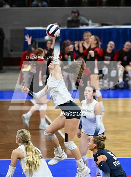 Thumbnail 3 in Battle Mountain vs. Palmer Ridge (CHSAA 4A 2nd Round) photogallery.