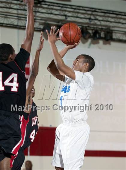Thumbnail 3 in Lutheran vs. View Park (CIF SoCal D5 Playoffs) photogallery.