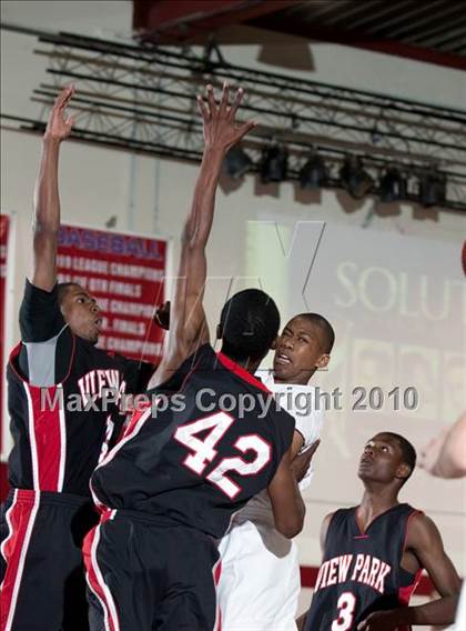 Thumbnail 2 in Lutheran vs. View Park (CIF SoCal D5 Playoffs) photogallery.