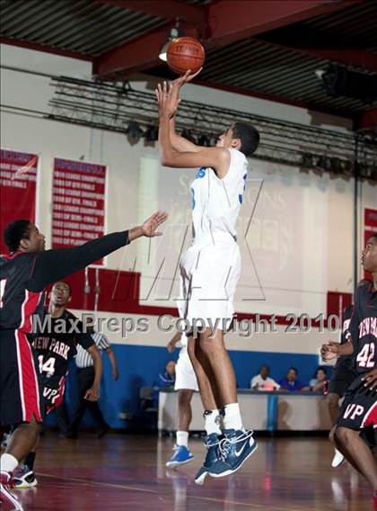Thumbnail 2 in Lutheran vs. View Park (CIF SoCal D5 Playoffs) photogallery.