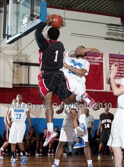 Thumbnail 1 in Lutheran vs. View Park (CIF SoCal D5 Playoffs) photogallery.