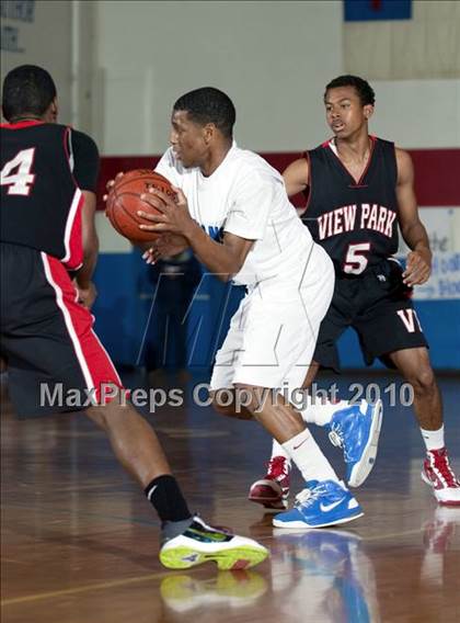 Thumbnail 2 in Lutheran vs. View Park (CIF SoCal D5 Playoffs) photogallery.