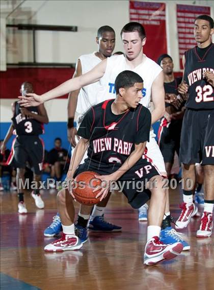 Thumbnail 3 in Lutheran vs. View Park (CIF SoCal D5 Playoffs) photogallery.