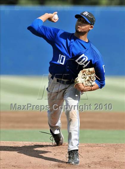 Thumbnail 2 in Dana Hills vs. El Dorado (CIF SS D1 Playoffs) photogallery.